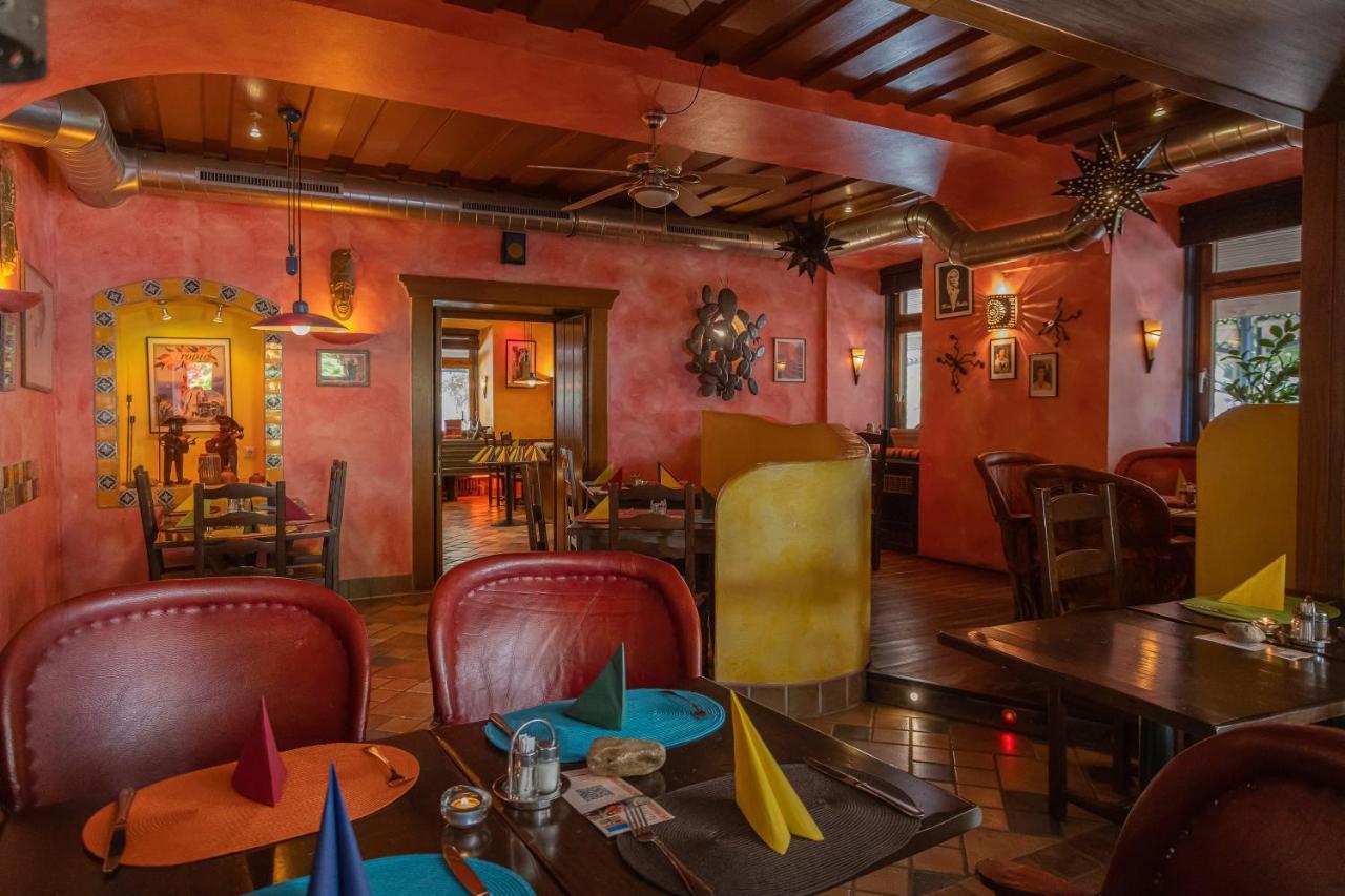 Hotel Ertl & Restaurant El Venado Spittal an der Drau Buitenkant foto